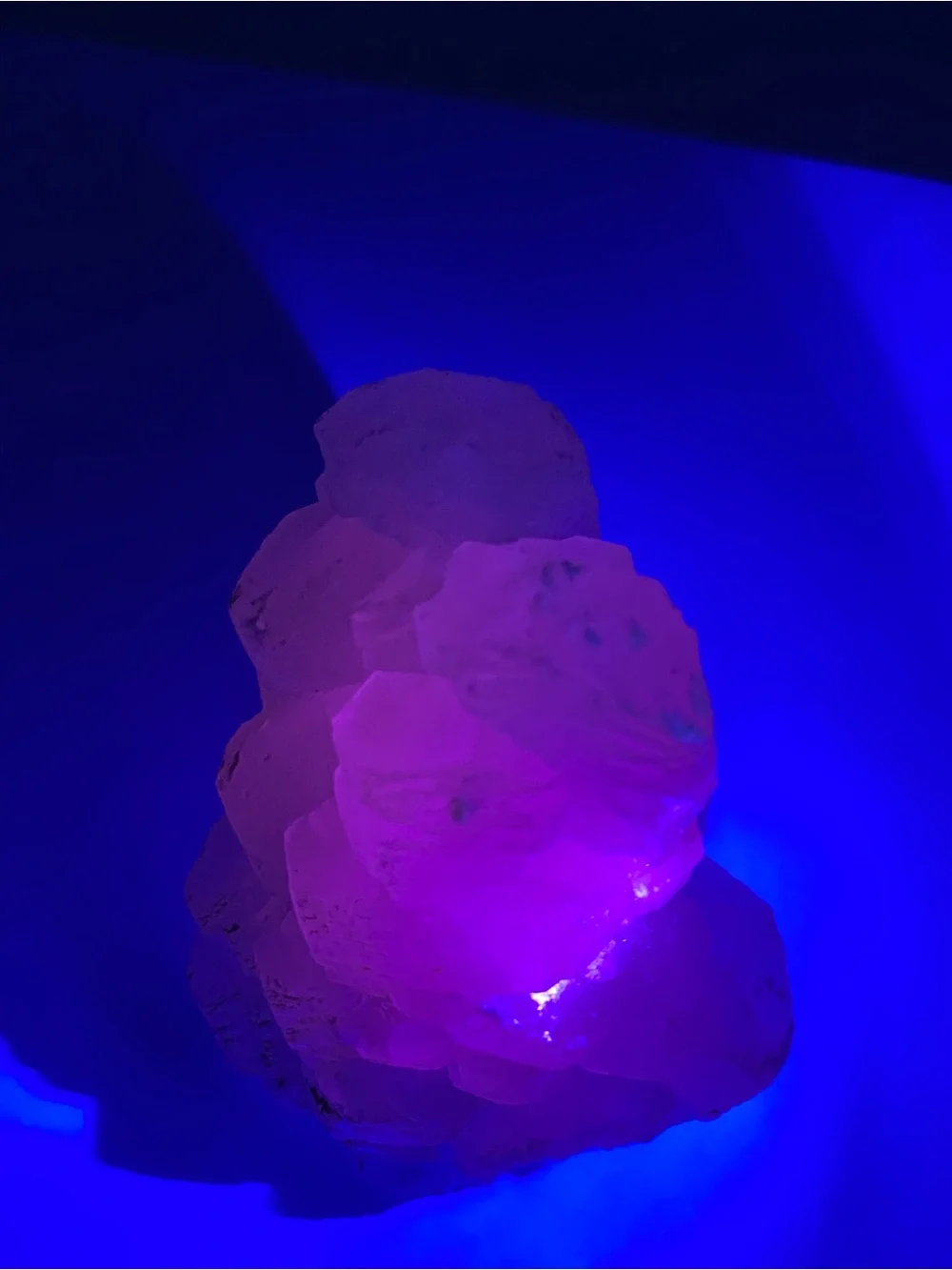 Layered Mangano Calcite